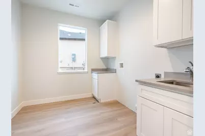1616 W 3125 N #7, Pleasant View, UT 84414 - Photo 12