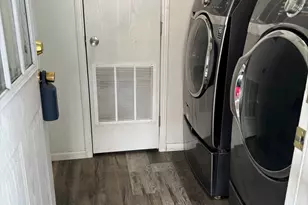 45 S 200 W, Elsinore, UT 84724 - Photo 4