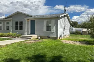 45 S 200 W, Elsinore, UT 84724 - Photo 2