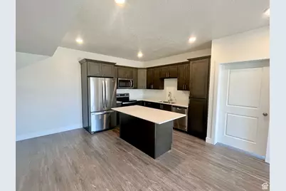 2101 N Main St W #205, Sunset, UT 84015 - Photo 6