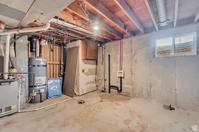 7989 S 3725 W, West Jordan, UT 84088 - Photo 18