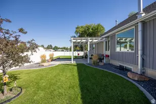 275 S 300 E, Wellsville, UT 84339 - Photo 46