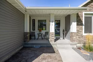 275 S 300 E, Wellsville, UT 84339 - Photo 4