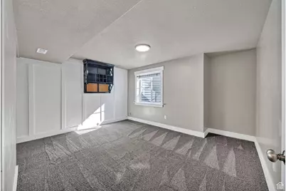 275 S 300 E, Wellsville, UT 84339 - Photo 32