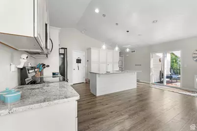 5841 W First Light Cir S, Herriman, UT 84096 - Photo 6