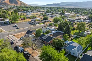 180 S 100 E, Tooele, UT 84074 - Photo 32