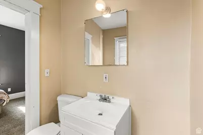 180 S 100 E, Tooele, UT 84074 - Photo 10