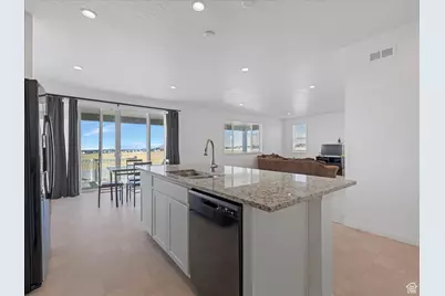 578 W 1470 St N #22, Tooele, UT 84074 - Photo 8