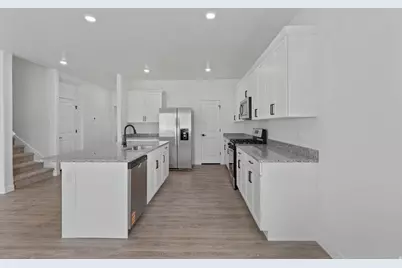 7075 Three Warriors Way N, Eagle Mountain, UT 84005 - Photo 4