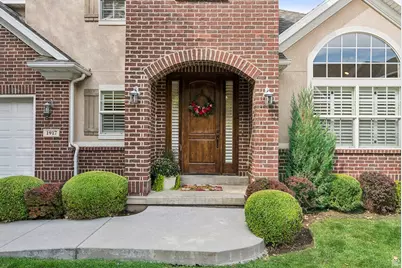 1917 E Holladay View Pl S, Salt Lake City, UT 84117 - Photo 2