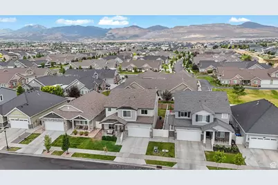 12248 S Croyden Ln W, Herriman, UT 84096 - Photo 2