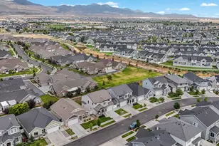 12248 S Croyden Ln W, Herriman, UT 84096 - Photo 6