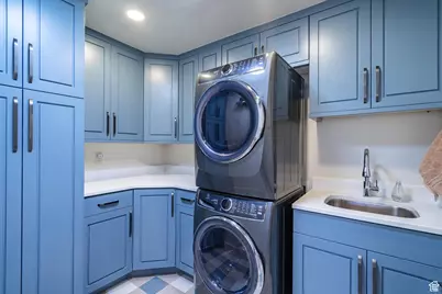 1297 W Lions Head Dr, Washington, UT 84780 - Photo 32