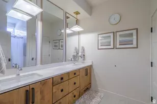 1297 W Lions Head Dr, Washington, UT 84780 - Photo 20