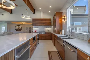 1297 W Lions Head Dr, Washington, UT 84780 - Photo 14