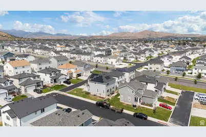 4695 E Breezy Patch Rd, Eagle Mountain, UT 84005 - Photo 28