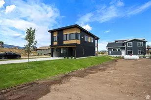 2956 S Country Club Dr, Garden City, UT 84028 - Photo 2