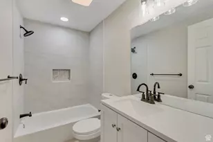 562 Lancelot, North Salt Lake, UT 84054 - Photo 10