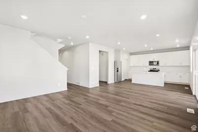 372 W 600 N #42, Tooele, UT 84074 - Photo 12