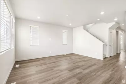 372 W 600 N #42, Tooele, UT 84074 - Photo 8