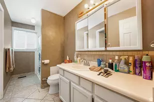 6215 S Westbrook Dr W, Taylorsville, UT 84129 - Photo 10