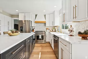 2428 S Scenic Dr E, Salt Lake City, UT 84109 - Photo 14