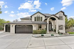 2428 S Scenic Dr E, Salt Lake City, UT 84109 - Photo 2