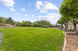 2428 S Scenic Dr E, Salt Lake City, UT 84109 - Photo 62