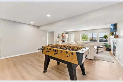 2428 S Scenic Dr E, Salt Lake City, UT 84109 - Photo 48