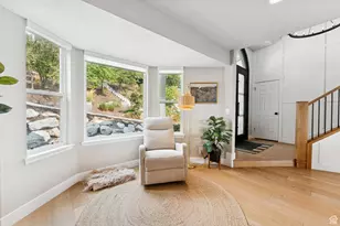 2428 S Scenic Dr E, Salt Lake City, UT 84109 - Photo 8