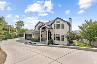 2428 S Scenic Dr E, Salt Lake City, UT 84109 - Photo 4