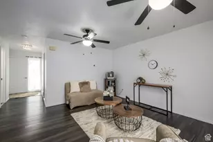 488 E 200 S, Clearfield, UT 84015 - Photo 6