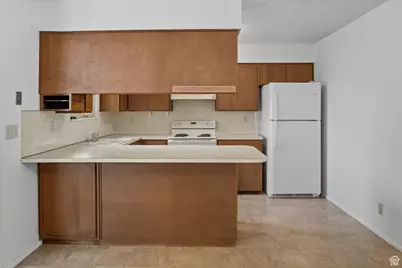 617 E 405 S, Layton, UT 84041 - Photo 10