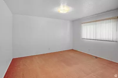 617 E 405 S, Layton, UT 84041 - Photo 14