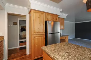 2220 E Muray Holladay Rd E, Holladay, UT 84117 - Photo 12