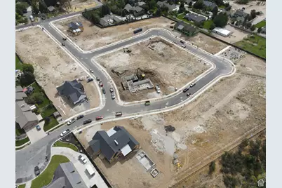 3026 E Bonnie Lynn Ln #19, Sandy, UT 84092 - Photo 2