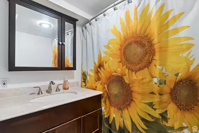 138 W Utah Ave, Tooele, UT 84074 - Photo 18