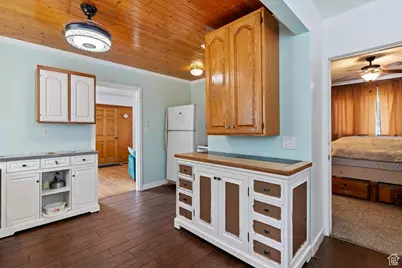 138 W Utah Ave, Tooele, UT 84074 - Photo 10