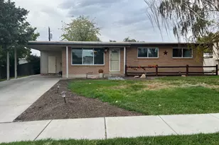 1384 S Melanie Ln, Syracuse, UT 84075 - Photo 2