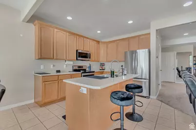 6866 W Ashby Way, West Valley, UT 84128 - Photo 8