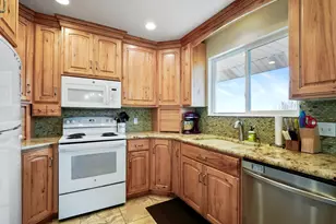 2484 Oakridge Dr, Spanish Fork, UT 84660 - Photo 22