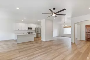 9226 N Mount Airey Dr W, Eagle Mountain, UT 84005 - Photo 4