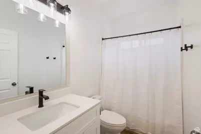 9226 N Mount Airey Dr W, Eagle Mountain, UT 84005 - Photo 22