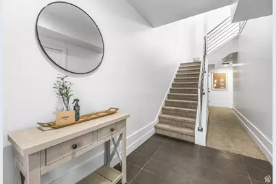 328 E Tri Ln S, Draper, UT 84020 - Photo 4