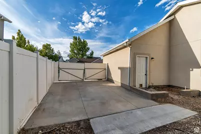 812 S Saratoga Dr, Saratoga Springs, UT 84045 - Photo 34