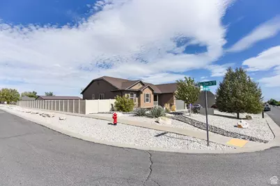1108 S Legrand Dr. E, Grantsville, UT 84029 - Photo 4