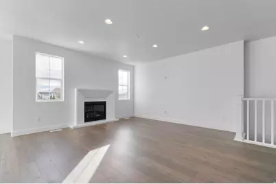 1295 W 2325 S, Syracuse, UT 84075 - Photo 18