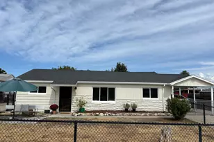 4756 W 5055 S, Kearns, UT 84118 - Photo 2