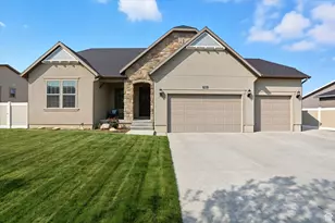 7092 W Jayson Bend Dr, West Jordan, UT 84081 - Photo 2