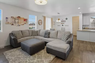 7092 W Jayson Bend Dr, West Jordan, UT 84081 - Photo 6